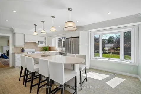 5 Cortina Crescent Hamilton ON L8K 4K3