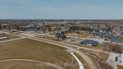 544 Newfoundland Street Wellington North ON N0G 2L2