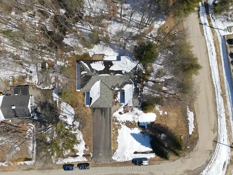 31 The Granite Bluff N/a Bracebridge ON P1L 1L4