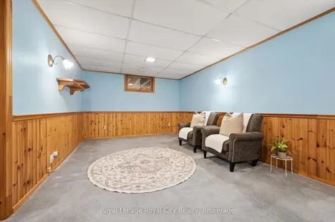 16 Kenwood Crescent Guelph ON N1H 6E5