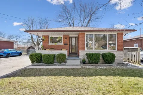 16 Kenwood Crescent Guelph ON N1H 6E5