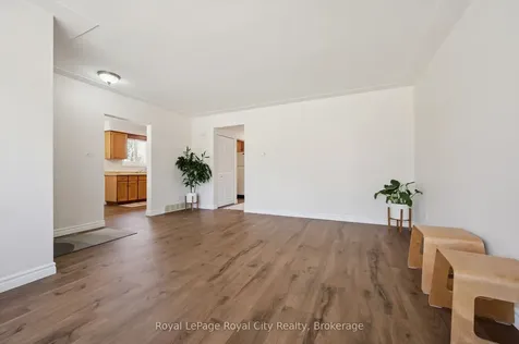 16 Kenwood Crescent Guelph ON N1H 6E5