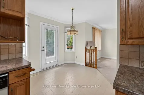 6 Wilmot Court Belleville ON K8P 5H1