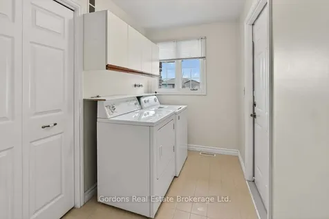 6 Wilmot Court Belleville ON K8P 5H1
