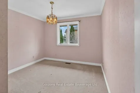 6 Wilmot Court Belleville ON K8P 5H1