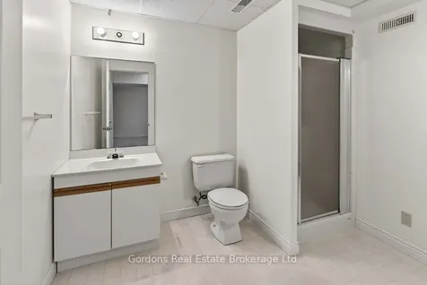6 Wilmot Court Belleville ON K8P 5H1