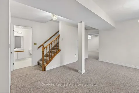 6 Wilmot Court Belleville ON K8P 5H1