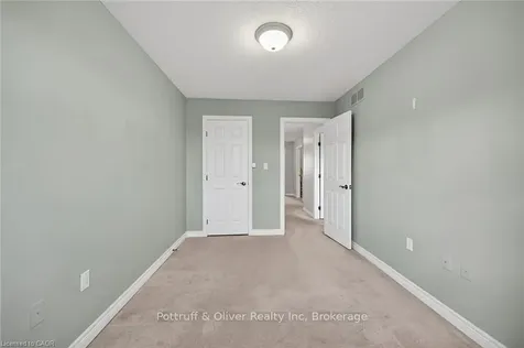 205 Tanglewood Drive Hamilton ON L0R 1C0