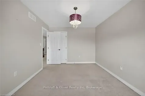 205 Tanglewood Drive Hamilton ON L0R 1C0