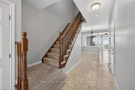 205 Tanglewood Drive Hamilton ON L0R 1C0