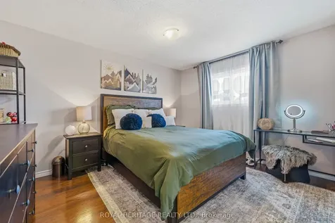 18 Panelas Crescent Quinte West ON K8V 6A5