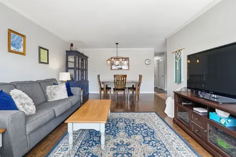 18 Panelas Crescent Quinte West ON K8V 6A5
