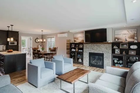 334 Tyendinaga Drive Saugeen Shores ON N0H 2L0