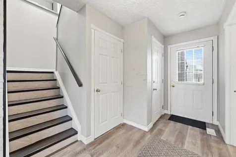 11 Queenslea Drive Hamilton ON L8W 1T7