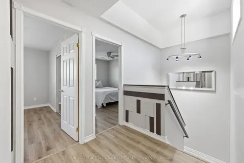 11 Queenslea Drive Hamilton ON L8W 1T7
