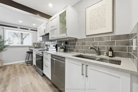 11 Queenslea Drive Hamilton ON L8W 1T7