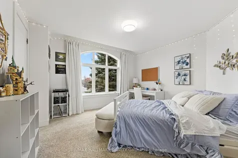 91 Shaughnessy Crescent Kanata ON K2K 2N1