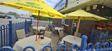 25 Dundas Street W Quinte West ON K8V 3N9
