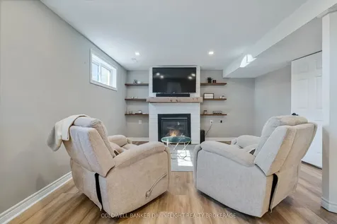 17 Hawthorn Crescent North Middlesex ON N0M 1A0