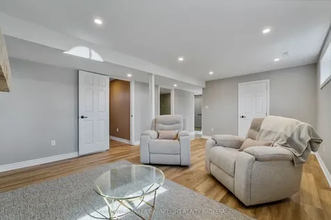 17 Hawthorn Crescent North Middlesex ON N0M 1A0