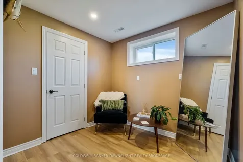 17 Hawthorn Crescent North Middlesex ON N0M 1A0