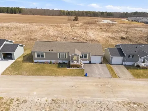 20 Hickory Hollow Haldimand ON N0A 1L0