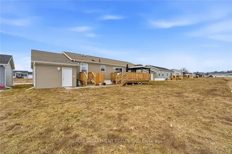 20 Hickory Hollow Haldimand ON N0A 1L0