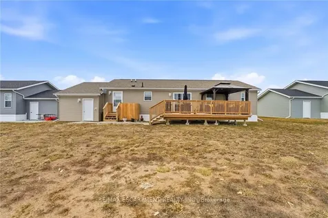 20 Hickory Hollow Haldimand ON N0A 1L0