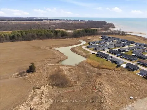 20 Hickory Hollow Haldimand ON N0A 1L0