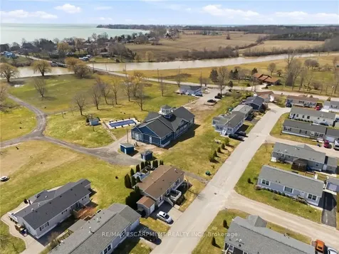 20 Hickory Hollow Haldimand ON N0A 1L0