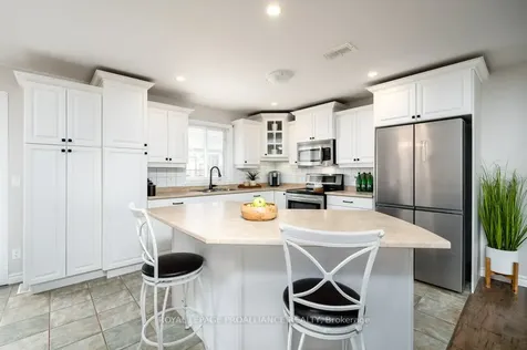 27 Forest Valley Drive Quinte West ON K0K 2C0