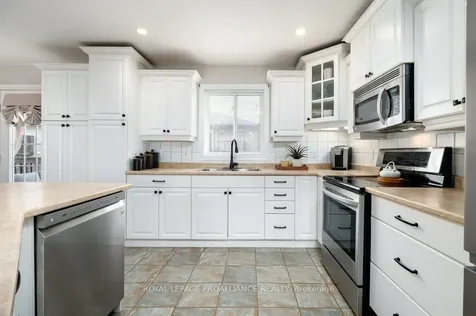 27 Forest Valley Drive Quinte West ON K0K 2C0