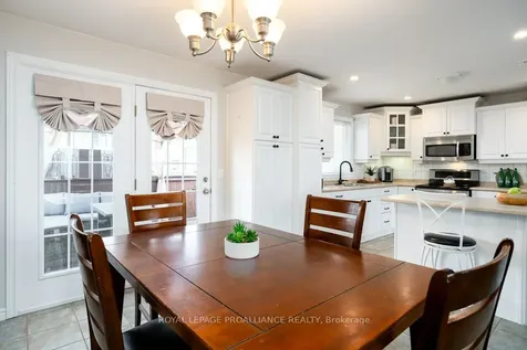 27 Forest Valley Drive Quinte West ON K0K 2C0