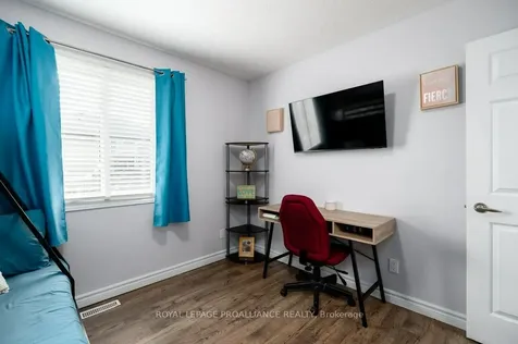 27 Forest Valley Drive Quinte West ON K0K 2C0