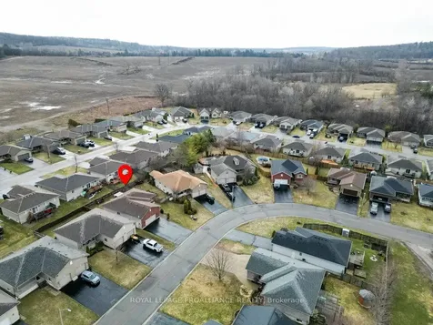 27 Forest Valley Drive Quinte West ON K0K 2C0