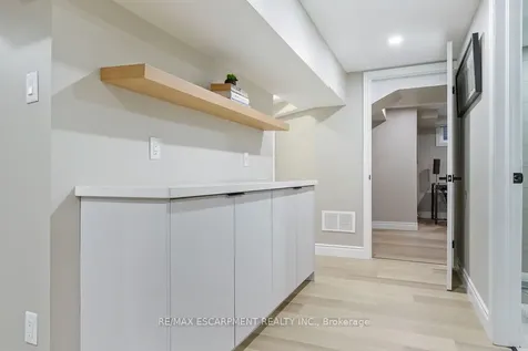 1 Parkway Place Hamilton ON L9H 6K3