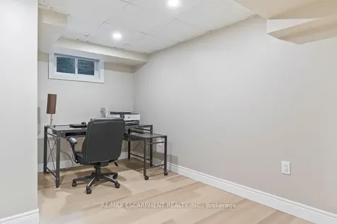 1 Parkway Place Hamilton ON L9H 6K3