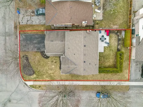 1 Parkway Place Hamilton ON L9H 6K3