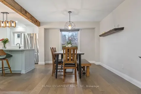 1 Parkway Place Hamilton ON L9H 6K3