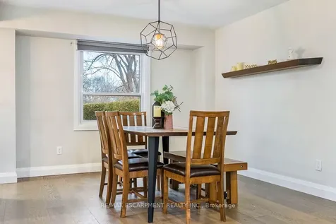1 Parkway Place Hamilton ON L9H 6K3