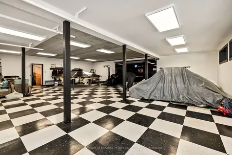 1210 Falkenburg Road Bracebridge ON P1L 1X4