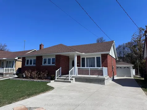 390 Dumfries Avenue Waterloo ON N2H 2G1