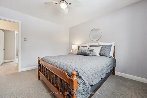 390 Dumfries Avenue Waterloo ON N2H 2G1