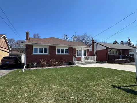 390 Dumfries Avenue Waterloo ON N2H 2G1
