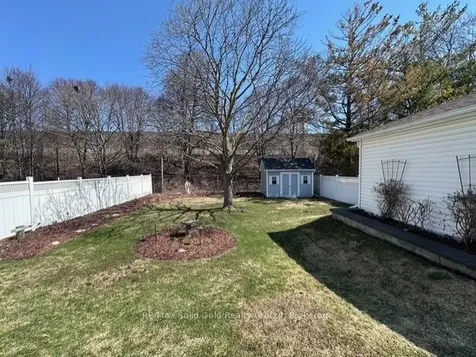 390 Dumfries Avenue Waterloo ON N2H 2G1