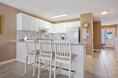 37 Upper Canada Drive Norfolk ON N0E 1M0