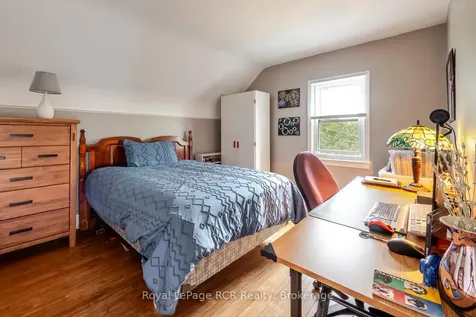 662 7th Avenue E Owen Sound ON N4K 2X8