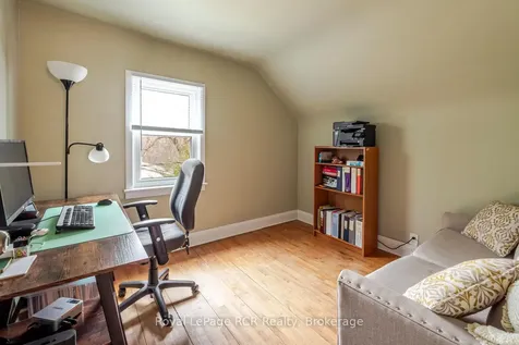 662 7th Avenue E Owen Sound ON N4K 2X8