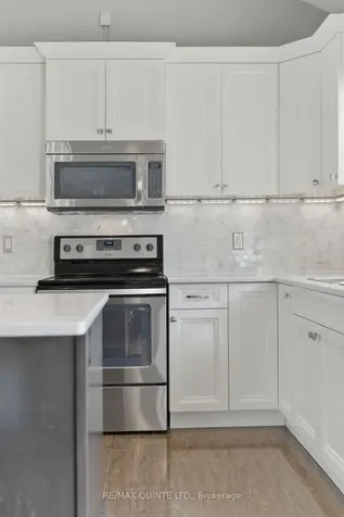 18 Deacon Place Belleville ON K8P 0E9