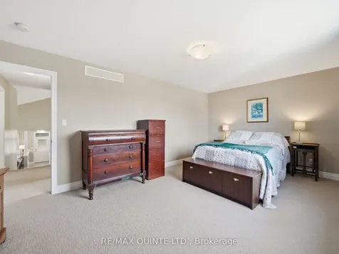 18 Deacon Place Belleville ON K8P 0E9